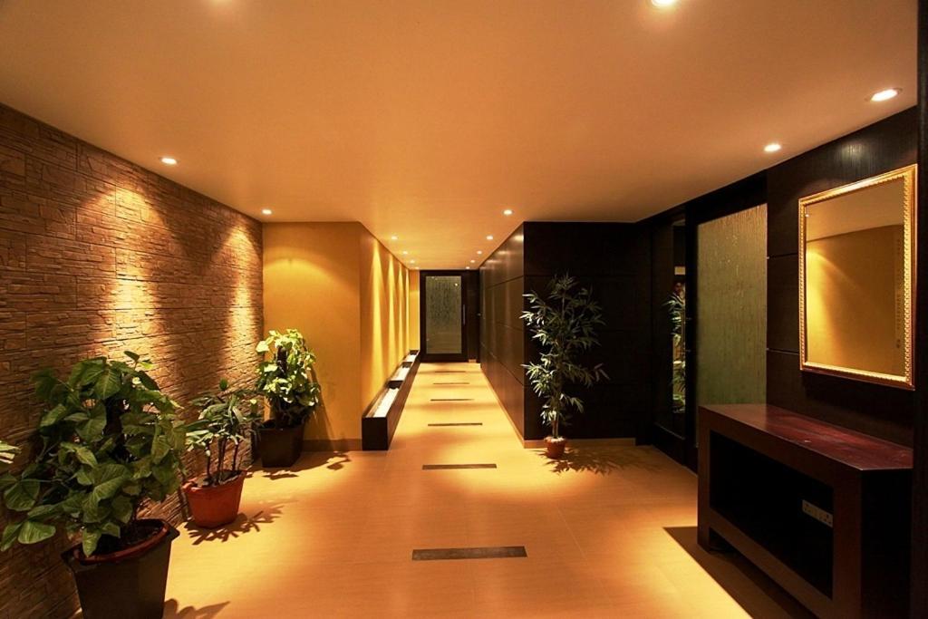 Brijwasi Royal Hotel Mathura Luaran gambar